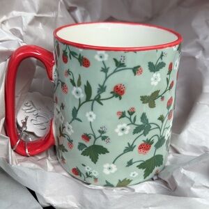 Strawberries and Floral Mug Bella 10 strawberry Street